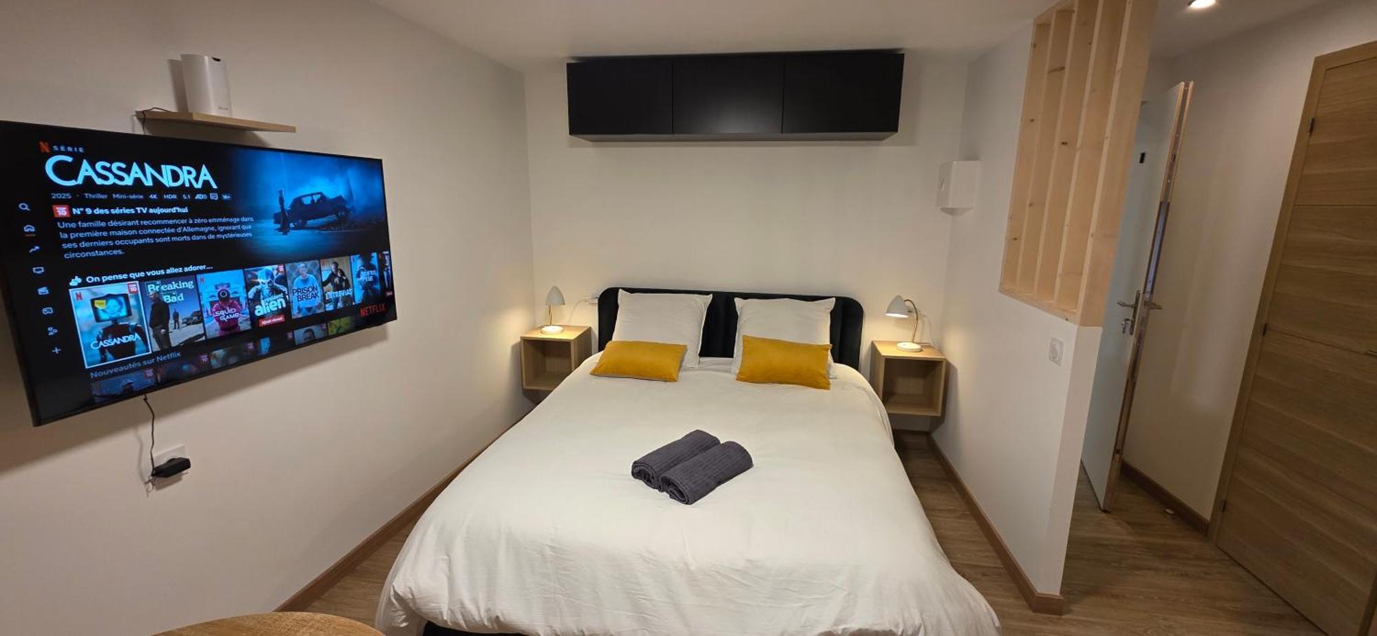 Apartment 1 *